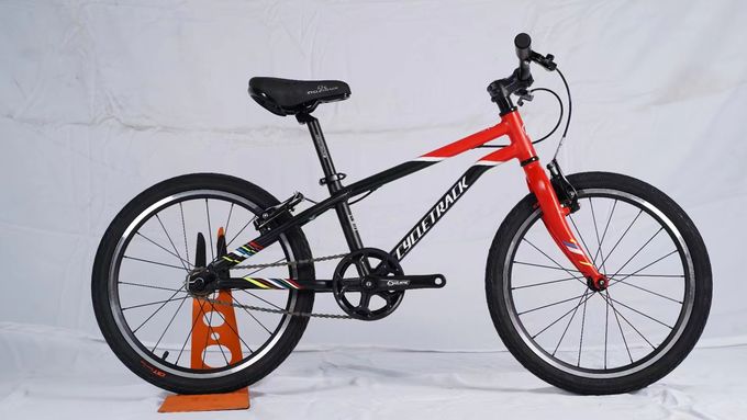 AL6061 Đèn nhẹ 16er 20er Kids Mountain Bike với V Brake 2